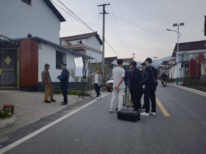 若羌县TVC制作：多版本适配全渠道投放，让广告发挥最大价值！